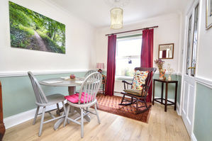 Dining room- click for photo gallery